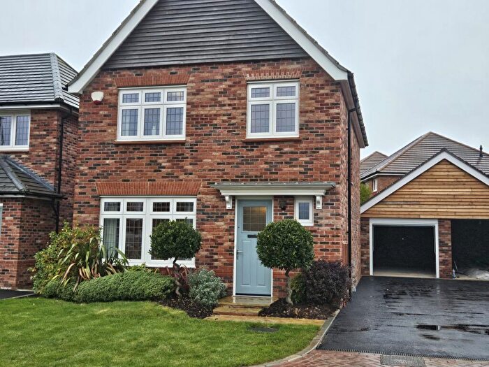3 Bedroom Detached House To Rent In Border Close, Shaftesbury, SP7