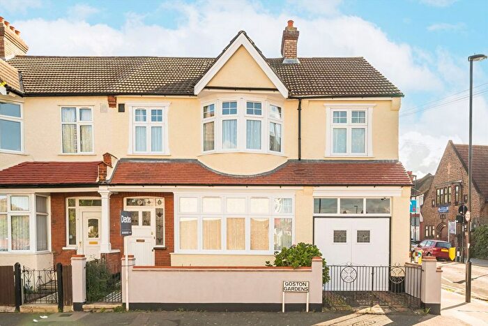 5 Bedroom Property For Sale In Goston Gardens, Thornton Heath, CR7