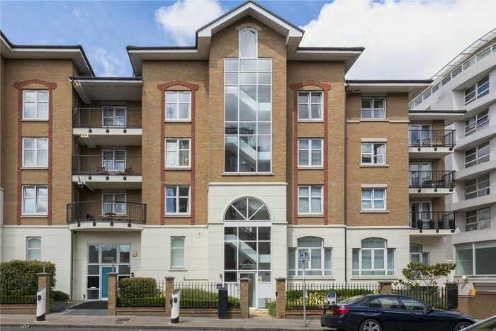 2 Bedroom Flat To Rent In Espirit House, Keswick Road, London, SW15