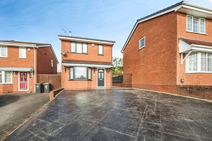 4 Bedroom Semi Detached House For Sale In Auden Close, Galley Common, Nuneaton, CV10