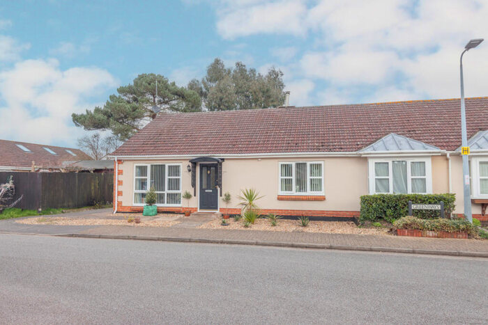 3 Bedroom Semi-Detached Bungalow For Sale In Greenways, Sutton Heath, IP12