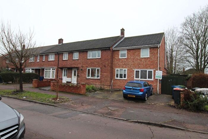 5 Bedroom Semi-Detached House To Rent In Spalding Way, Cambridge, CB1