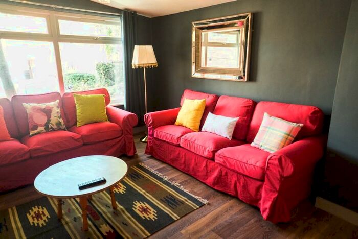 4 Bedroom House To Rent In Norfolk Park Drive, Sheffield, S2