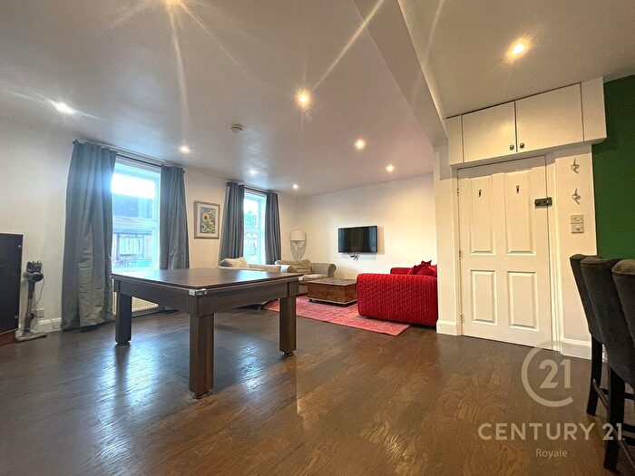 4 Bedroom Flat To Rent In Surbiton Road, Kingston Upon Thames, KT1