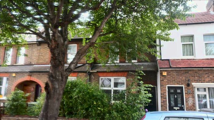 2 Bedroom Property To Rent In Brampton Road, London, N15