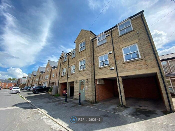 2 Bedroom Flat To Rent In Mornington Court, Harrogate, HG1