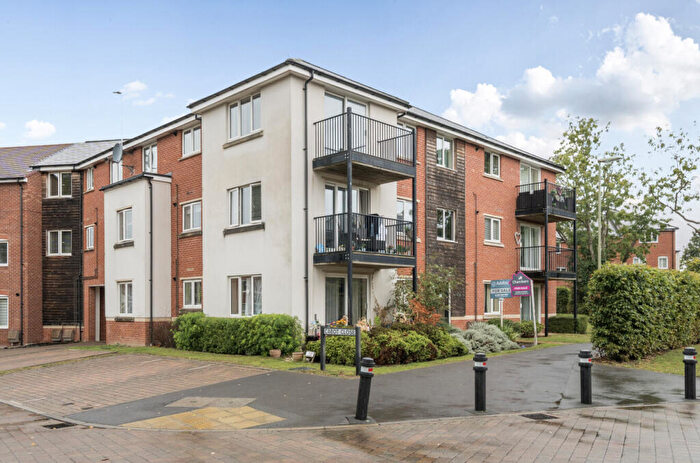2 Bedroom Flat For Sale In Cavendish Drive, Locks Heath, Southampton, Hampshire, SO31