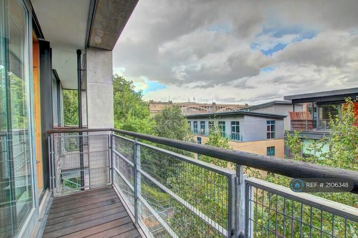 1 Bedroom Flat To Rent In Clavering Place, Newcastle Upon Tyne, NE1