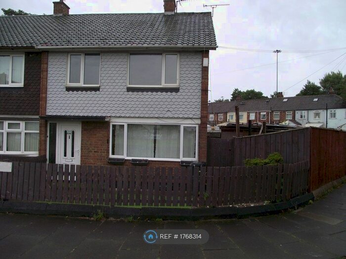 3 Bedroom Terraced House To Rent In Dunlane Close, Middlesbrough, TS5