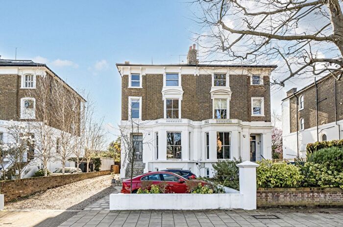 1 Bedroom Flat For Sale In Spencer Road, Chiswick, W4