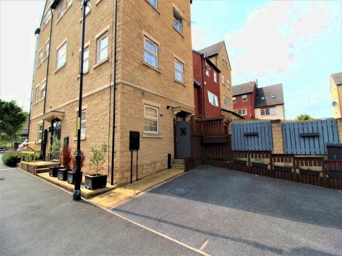 1 Bedroom Flat To Rent In Spring Gardens, , Barnsley, S70