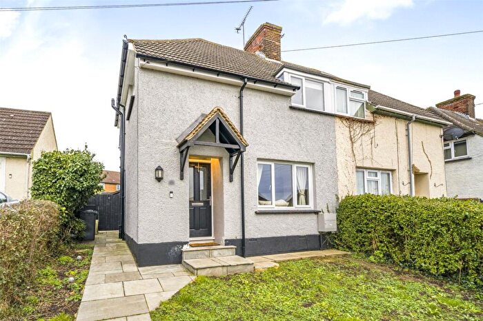 2 Bedroom Semi-Detached House For Sale In Ridgeway, Dartford, Kent, DA2