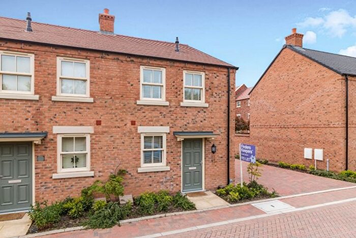 2 Bedroom End Of Terrace House To Rent In Flanders Close, Bicester, OX26