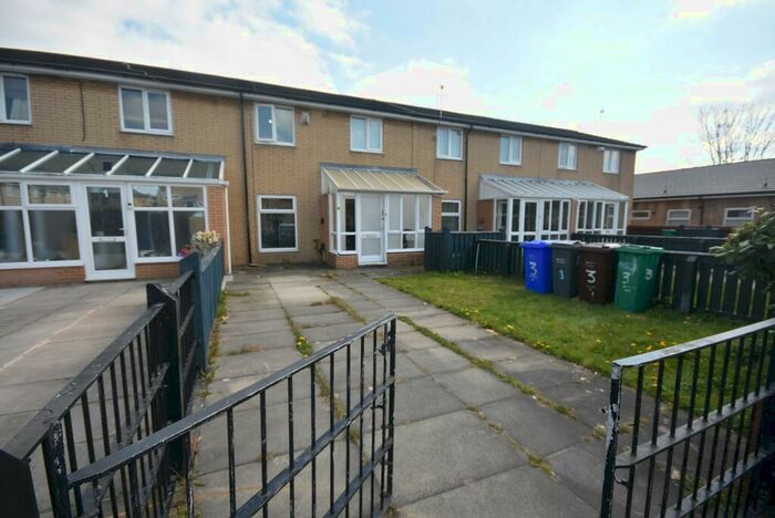 2 Bedroom Semi-Detached House To Rent In Merriman St Manchester., M16