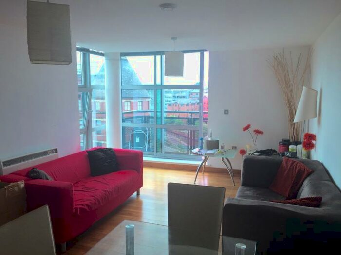 2 Bedroom Apartment To Rent In St George Building, Great George Street, SL1