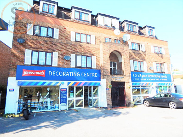 1 Bedroom Apartment To Rent In Ravensbury Court, Bishopsford Road, Morden, Surrey, SM4