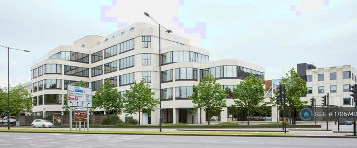 1 Bedroom Flat To Rent In High Street, Slough, SL1