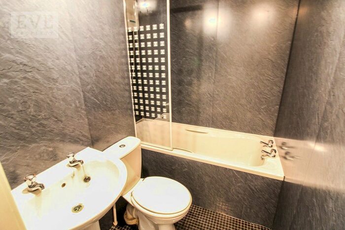 1 Bedroom Flat To Rent In Barclay Street, Old Kilpatrick, Glasgow, G60