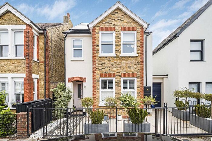 4 Bedroom Detached House For Sale In Salisbury Road, Bromley, BR2