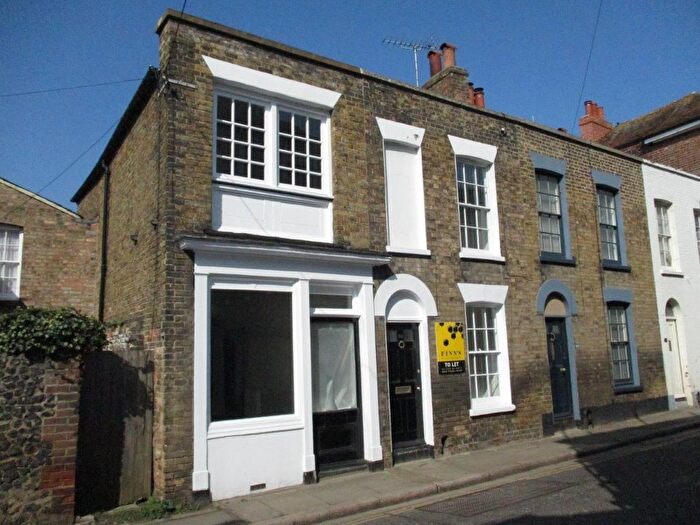 3 Bedroom Terraced House To Rent In - High Street, Sandwich, Kent, CT13