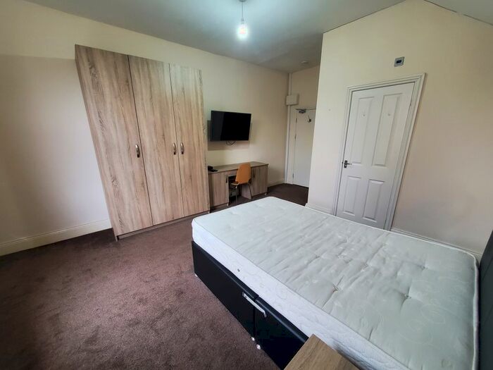 Studio To Rent In Whitehall Terrace, Sunderland, SR4