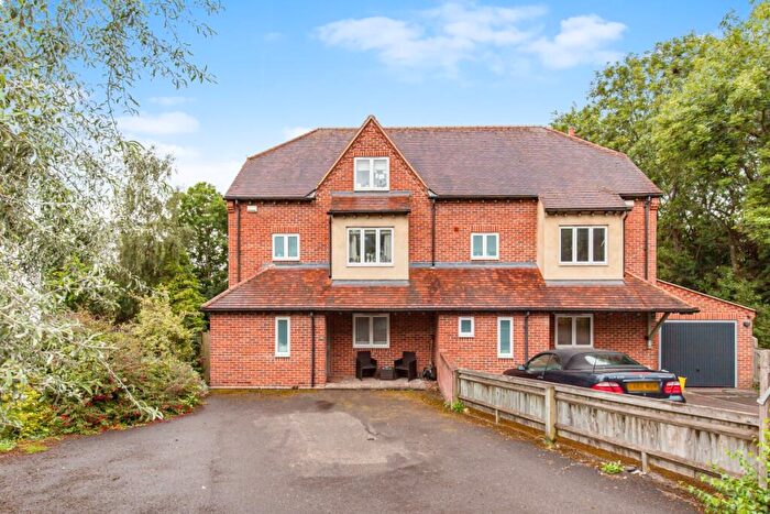 4 Bedroom Semi-Detached House To Rent In Butts Road, Horspath, OX33