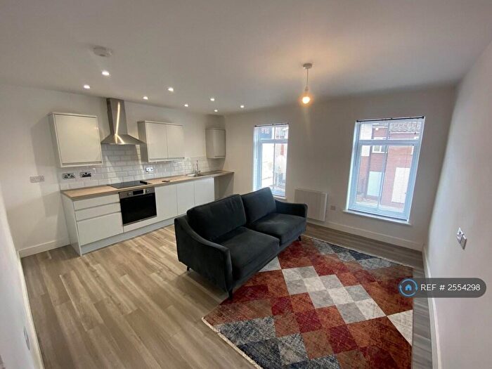 2 Bedroom Flat To Rent In Victoria Street, Crewe, CW1