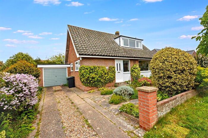 3 Bedroom Chalet For Sale In Knowle Road, Sheringham, NR26