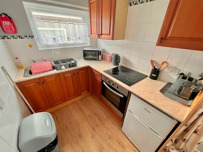 2 Bedroom Chalet For Sale In Hemsby, NR29