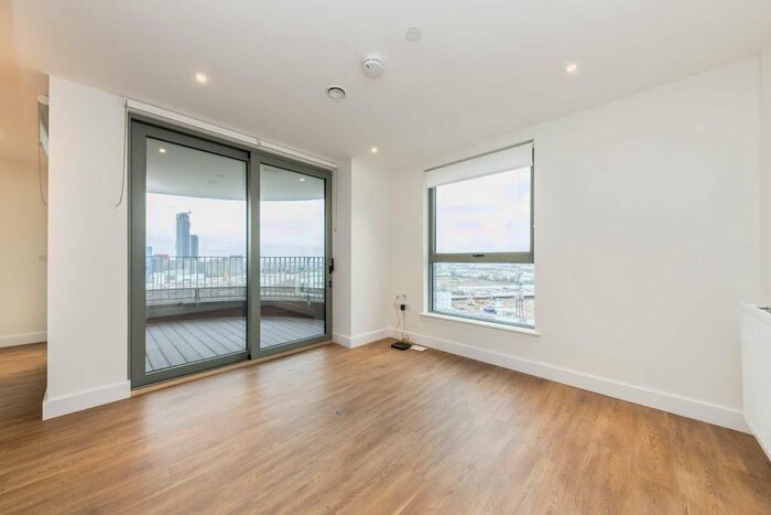 2 Bedroom Flat To Rent In Union Way, London, NW10