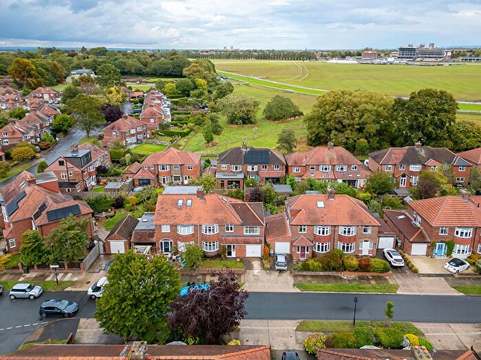 4 Bedroom Semi-Detached House For Sale In Middlethorpe Grove, York, YO24