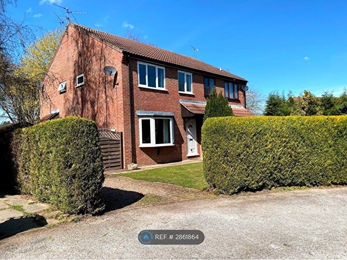 2 Bedroom Terraced House To Rent In Woodvale Close, Lincoln, LN6