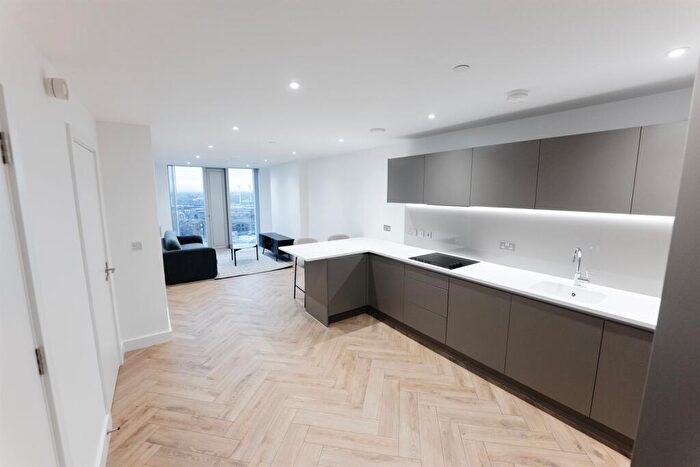 1 Bedroom Apartment To Rent In One Port Street, M1