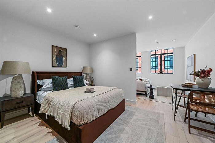 1 Bedroom Studio For Sale In The Threadworks, Hollybush Gardens, Bethnal Green, London, E2