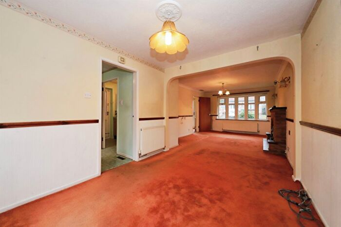 4 Bedroom Detached House For Sale In Renfrew Gardens, Kidderminster, DY11