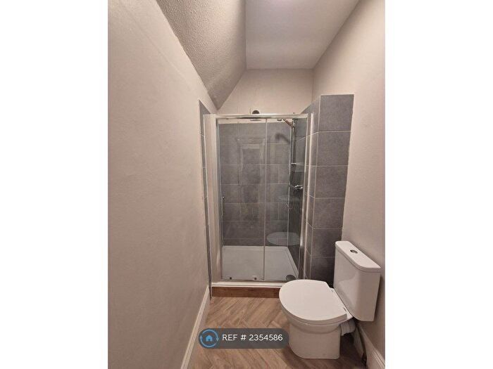 1 Bedroom Flat To Rent In Clarence Road, London, E5