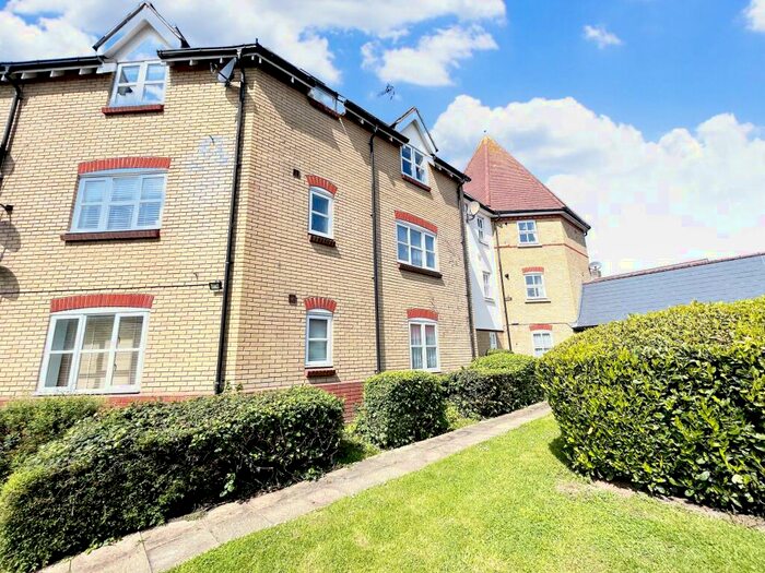 2 Bedroom Flat To Rent In Bridge Street, Basildon, SS15