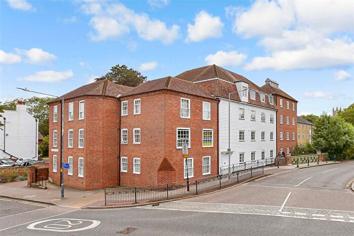 1 Bedroom Flat For Sale In The Causeway, Canterbury, Kent, CT1