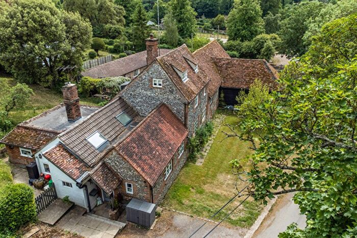 5 Bedroom Detached House For Sale In Lower Assendon, Henley-On-Thames, RG9