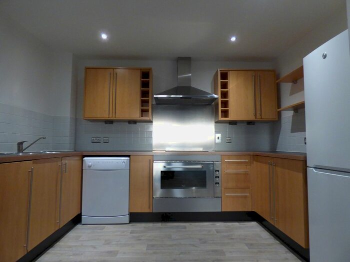 2 Bedroom Flat To Rent In Bloyes Mews, Clarendon Way, Colchester, CO1