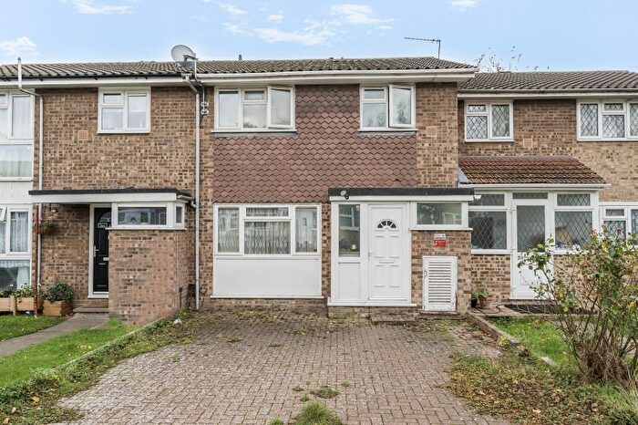 3 Bedroom Terraced House For Sale In Slough, SL1
