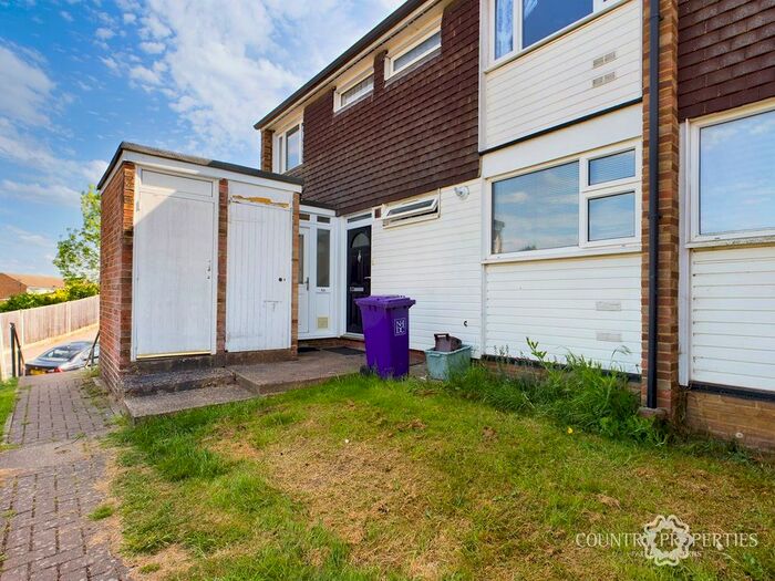 2 Bedroom Maisonette To Rent In Valley Road, Codicote, Hitchin, SG4