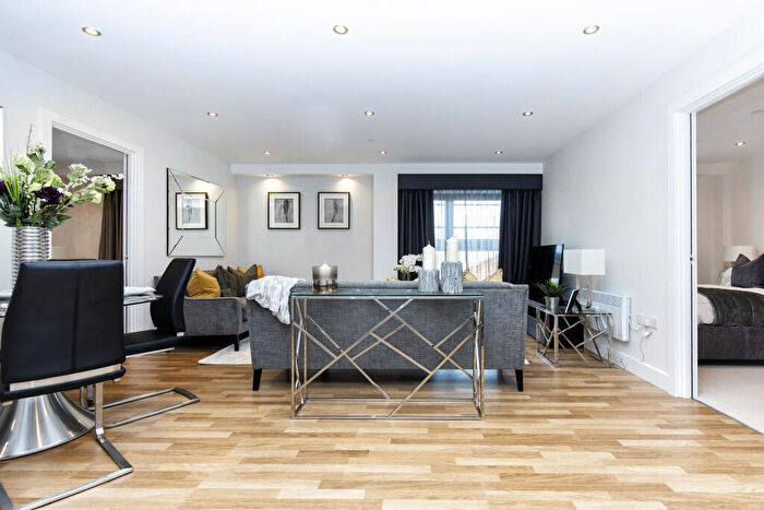 1 Bedroom Apartment To Rent In Mabgate, Leeds, West Yorkshire, LS9
