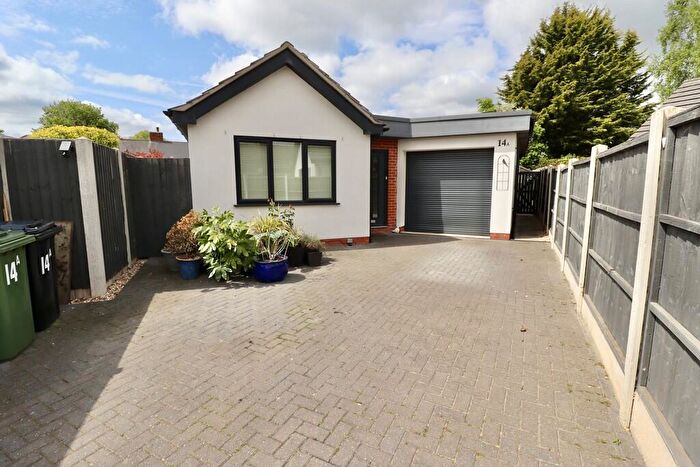 3 Bedroom Detached Bungalow For Sale In Gynewell Grove, Lincoln, LN2