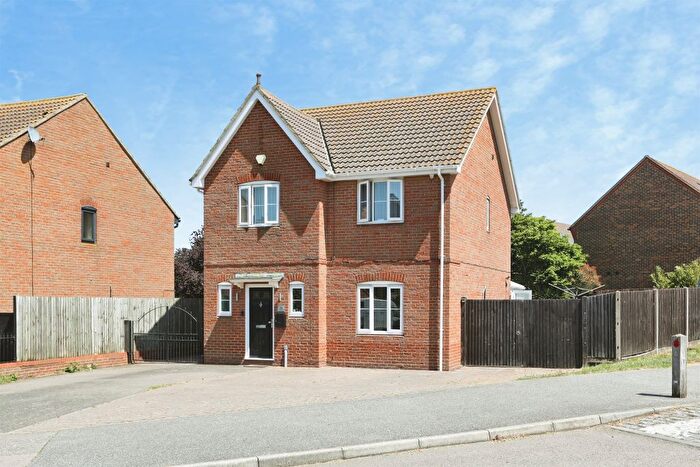 4 Bedroom Detached House For Sale In Woodpecker Drive, Iwade, Sittingbourne, ME9