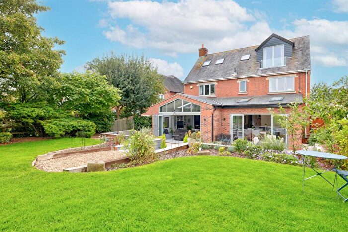 6 Bedroom Detached House For Sale In Church Street, Belton, LE12