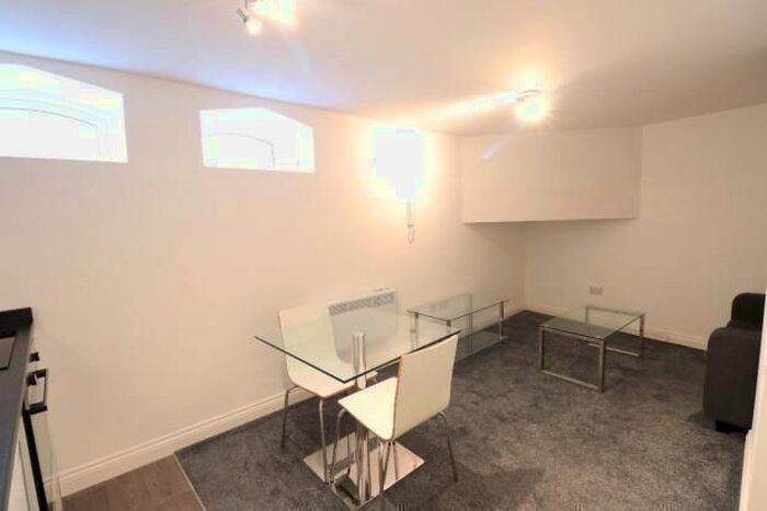 1 Bedroom Flat To Rent In Grey Street, Ashton-Under-Lyne, OL6