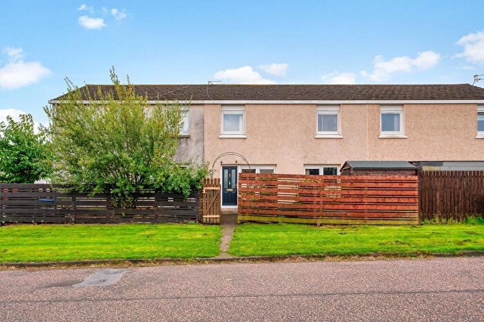 4 Bedroom Terraced House For Sale In Nelson Avenue, Livingston, West Lothian, EH54