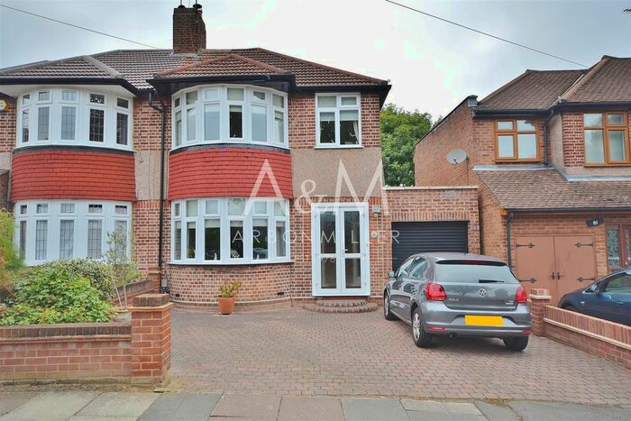3 Bedroom Semi-Detached House To Rent In Strafford Avenue, Clayhall, Ilford, IG5
