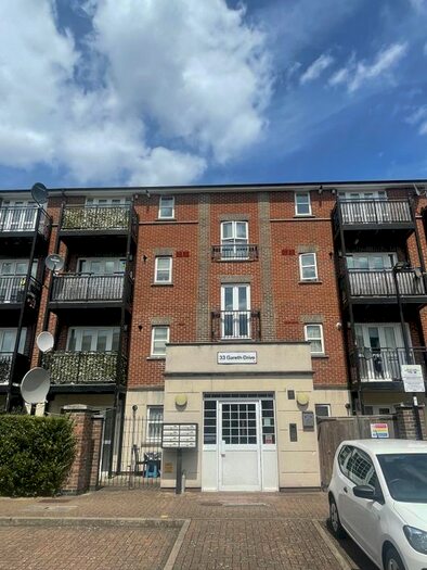 1 Bedroom Flat To Rent In Gareth Drive, London, N9